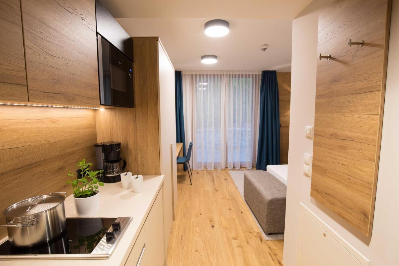 Leo Apartments ميسباش المظهر الخارجي الصورة